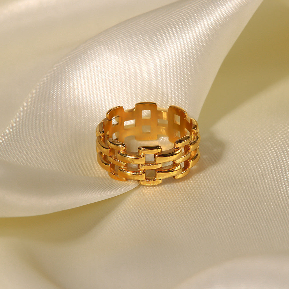 18k Gold Wreath Ring