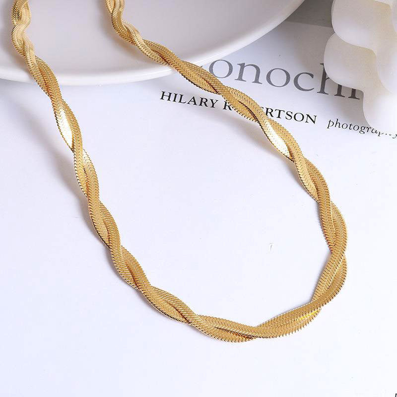K Gold Elegant Snake Styled Set